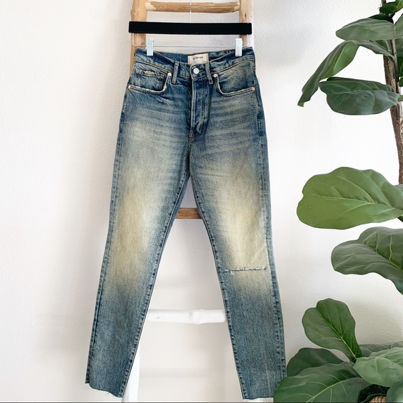 Free People Vintage Washed High Rise Distressed Denim Jeans with Frayed Hem NWT - Picture 7 of 7